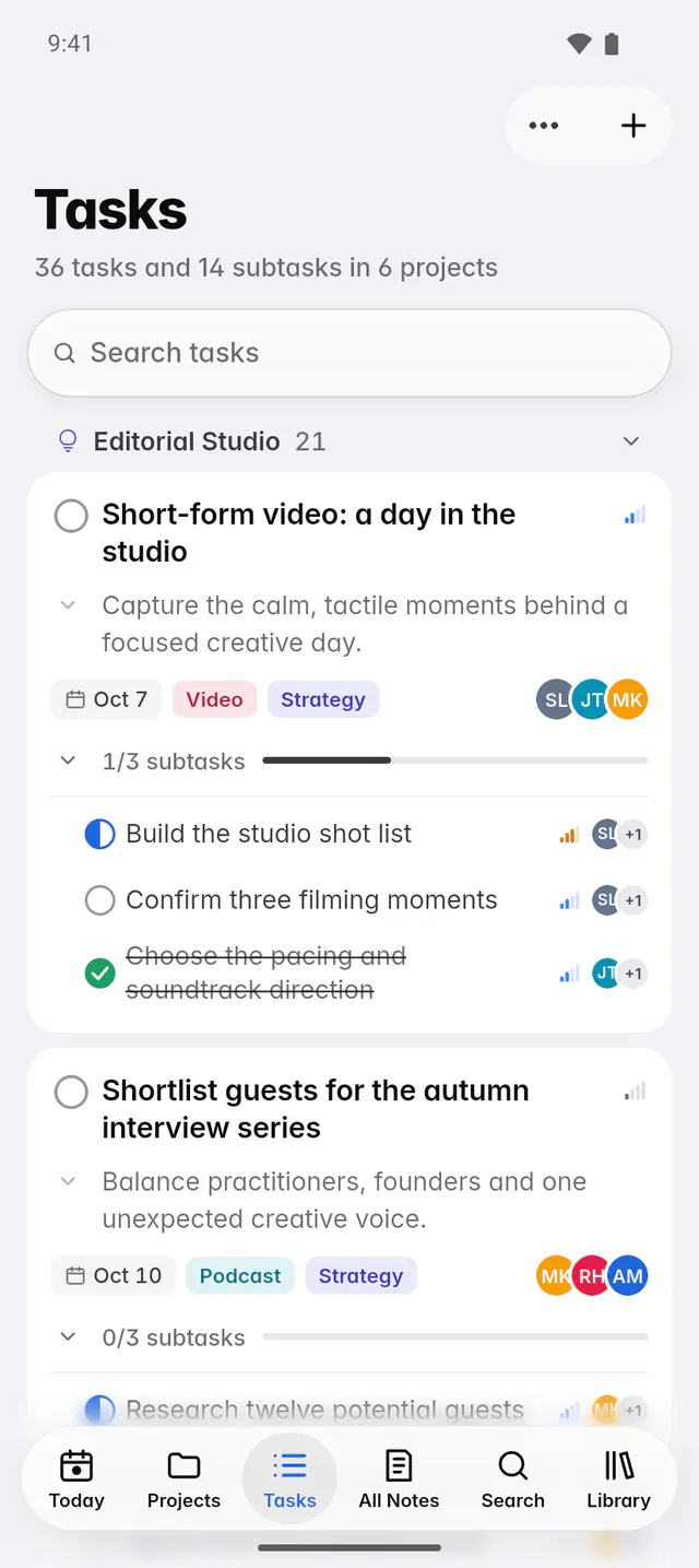 All tasks grouped by project, with their dates, tags and people (an Android phone)