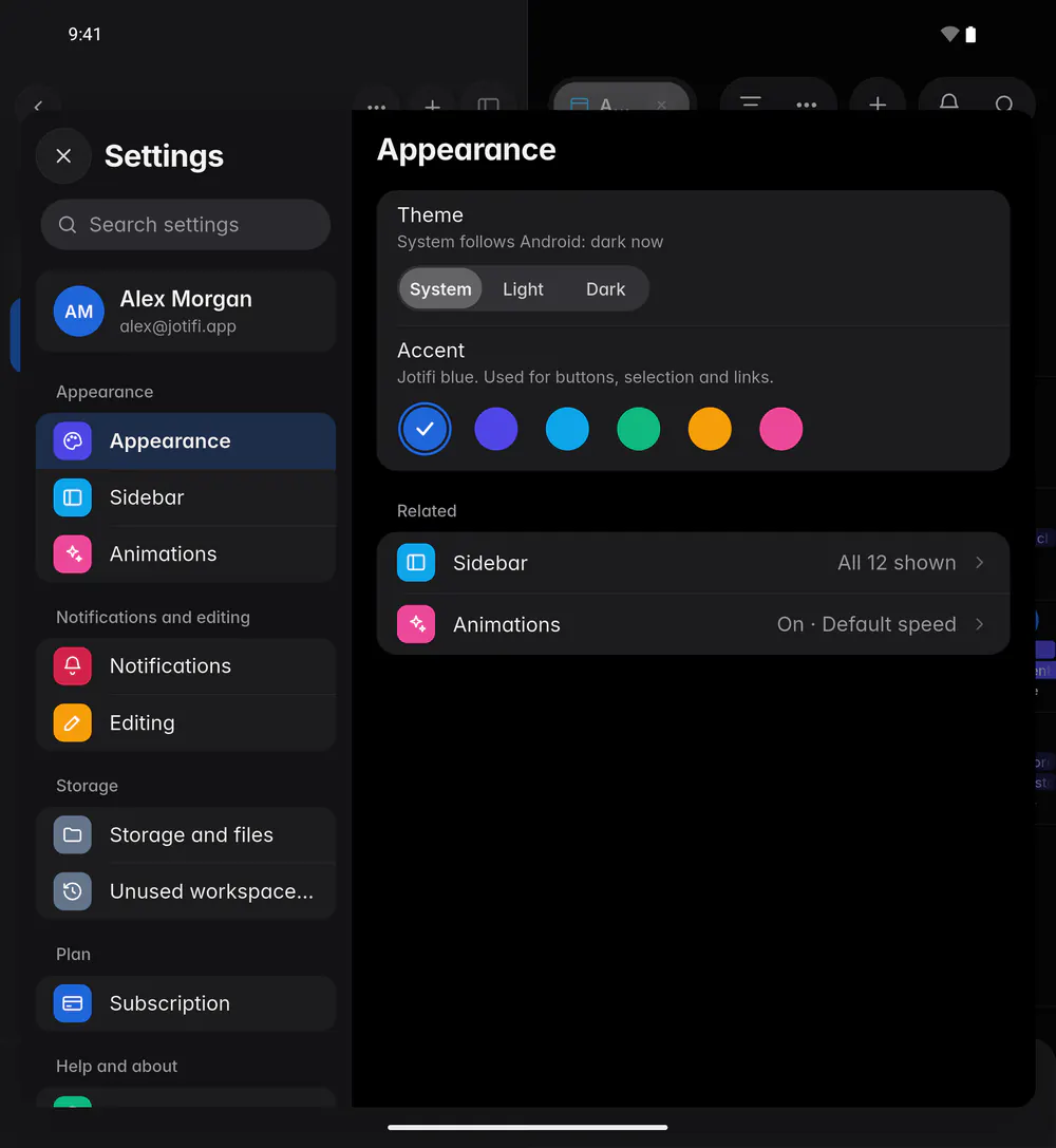 Appearance settings with the theme set to System and the six accent colours (an Android foldable)
