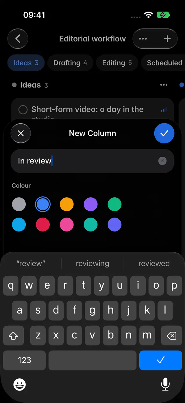 Adding a column named In review, with a choice of colours (an iPhone)
