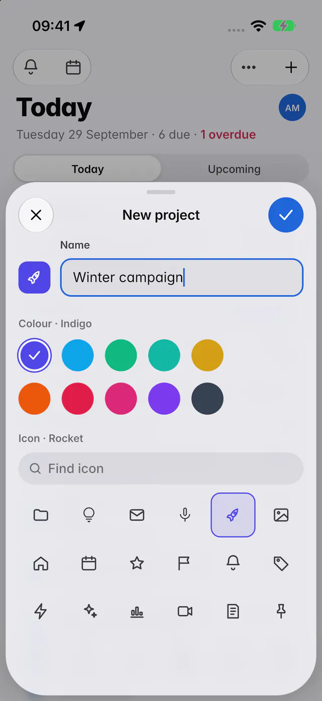 The New project form with a name, ten colours and a grid of icons (an iPhone)