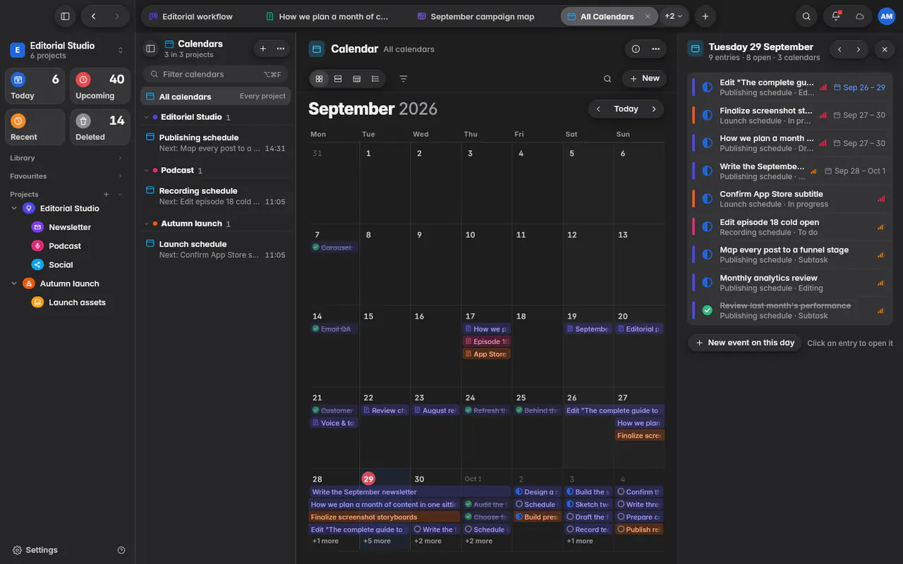The entries of one day, with their status, dates and calendar (the web app)