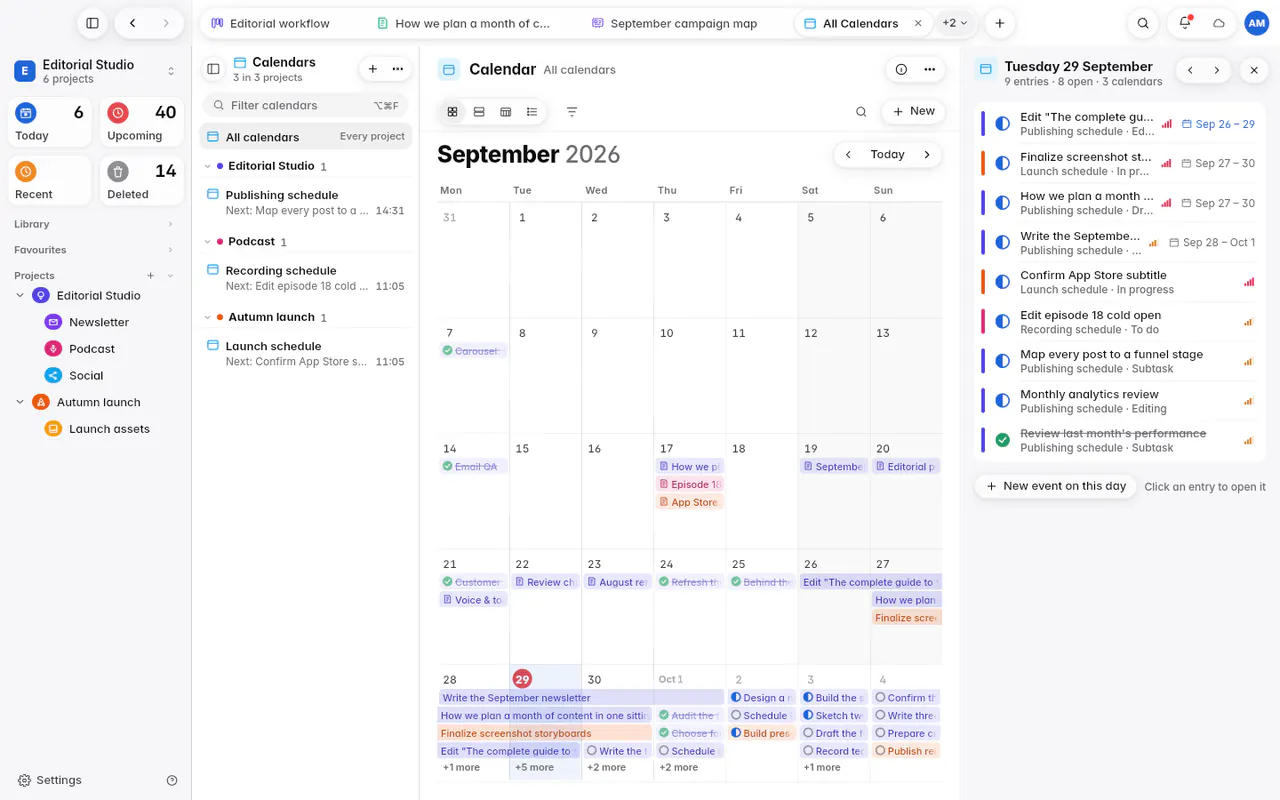The entries of one day, with their status, dates and calendar (the web app)